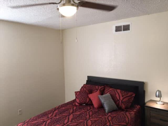 Quiet Townhouse Close To Fort Sill! Лотон Экстерьер фото
