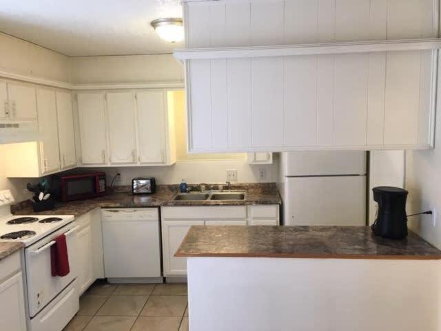 Quiet Townhouse Close To Fort Sill! Лотон Экстерьер фото